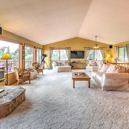 Spacious Kelseyville Home With Large Lakefront Deck! Exterior foto