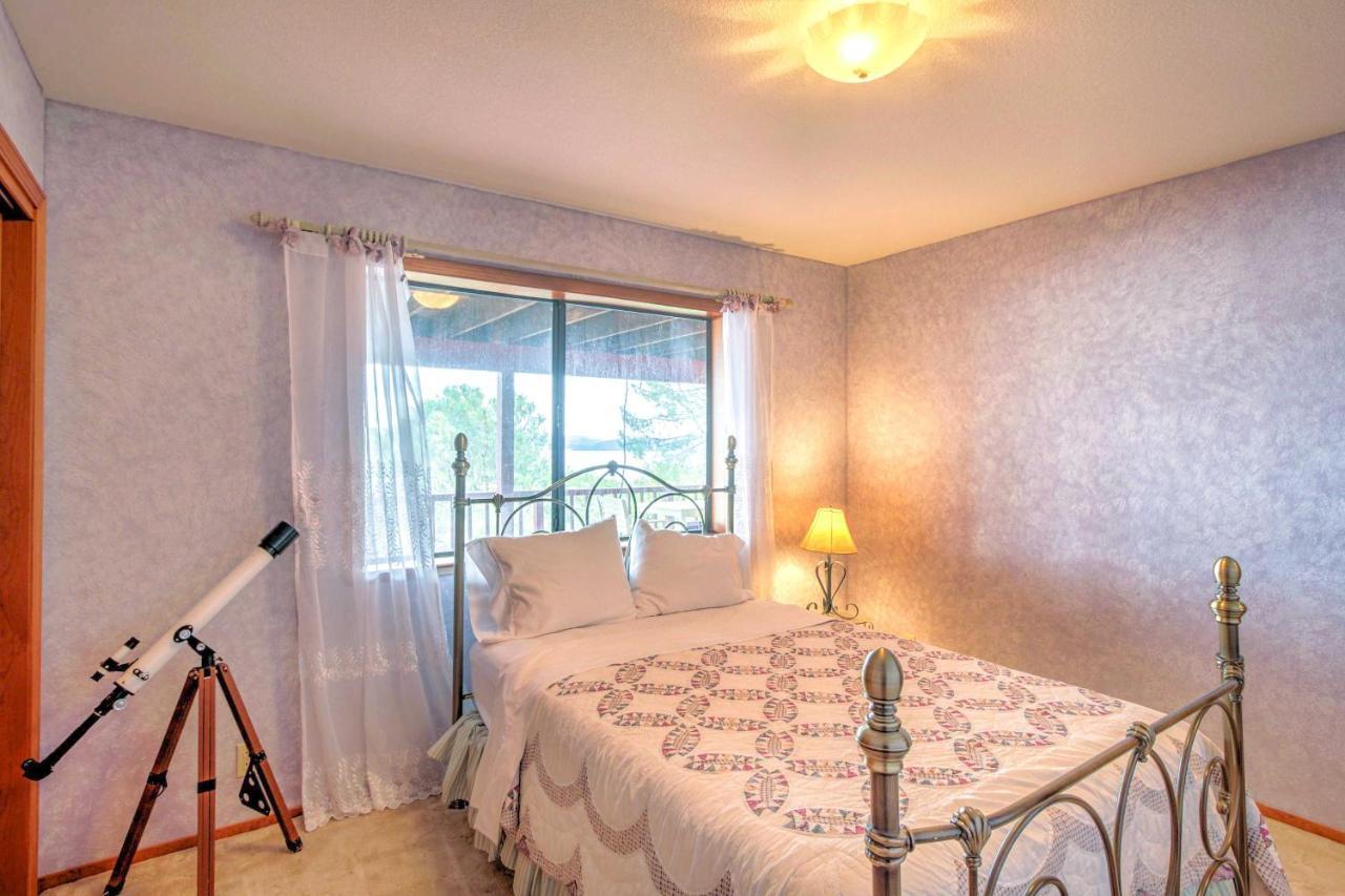 Spacious Kelseyville Home With Large Lakefront Deck! Exterior foto